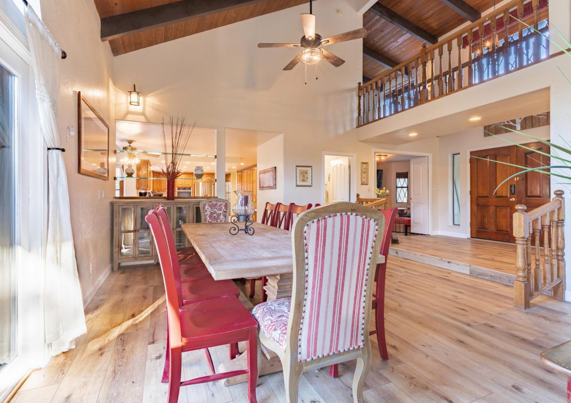 Ferienhaus River View Retreat Sleeps 16/ Hot Tub/basketball Court Oakhurst